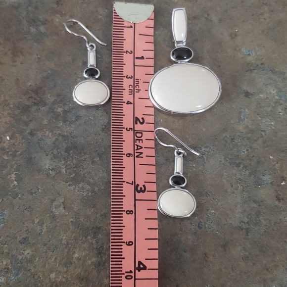 Rare Fossilized Mammoth Ivory Pendant Earrings - Picture 5 of 5